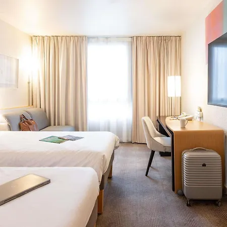 Novotel Grenoble Nord Voreppe Exterior photo