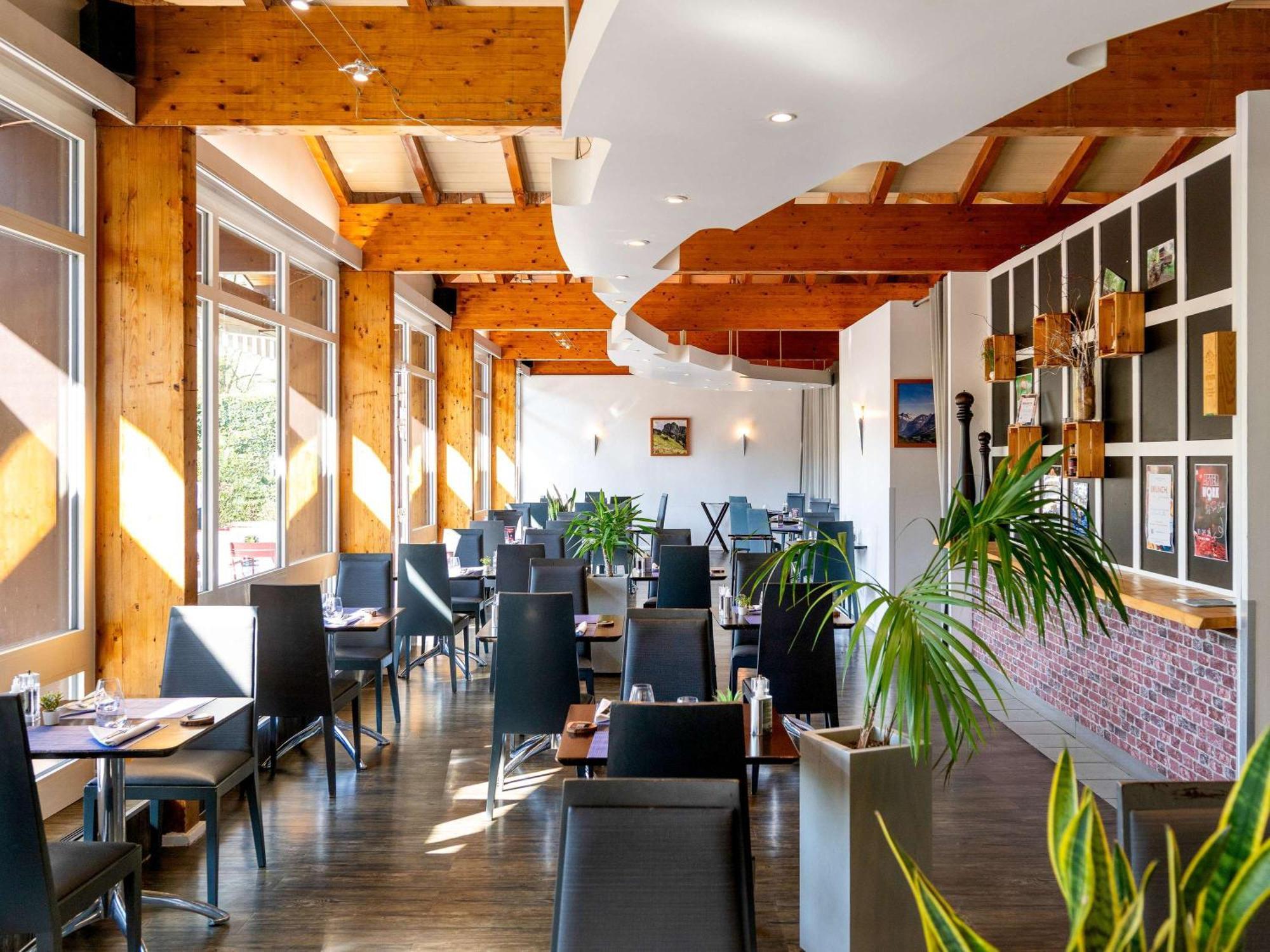 Hotel Novotel Grenoble Nord 4*