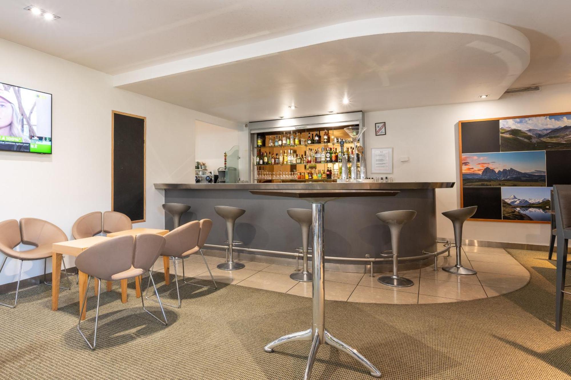 Novotel Grenoble Nord Hotel 4*