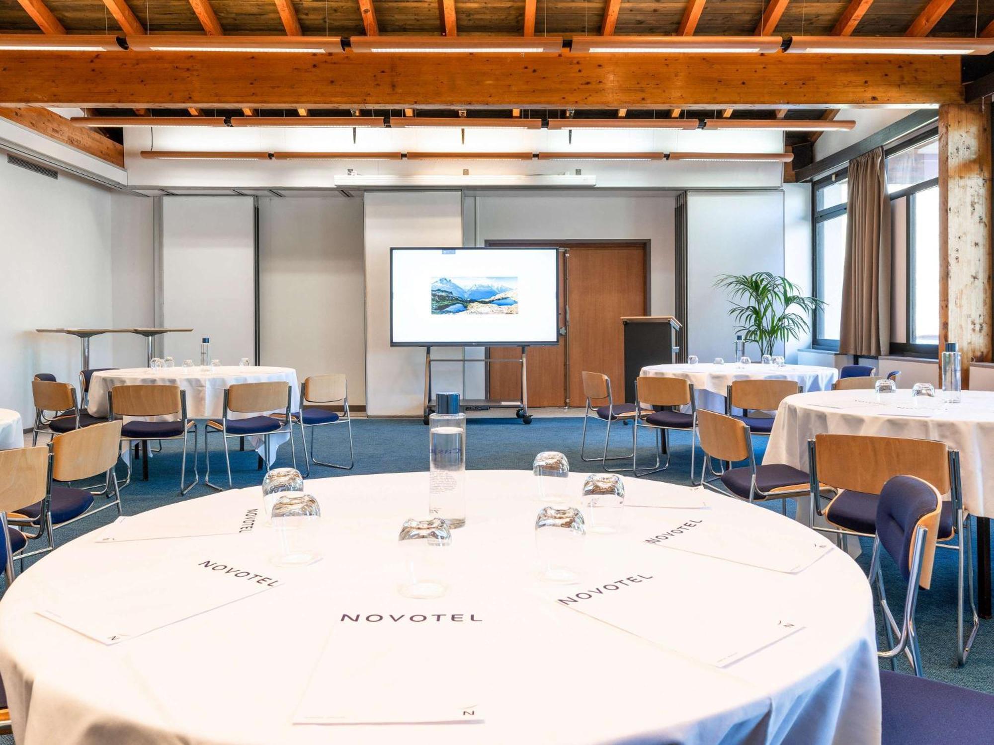 Hotel Novotel Grenoble Nord 4*