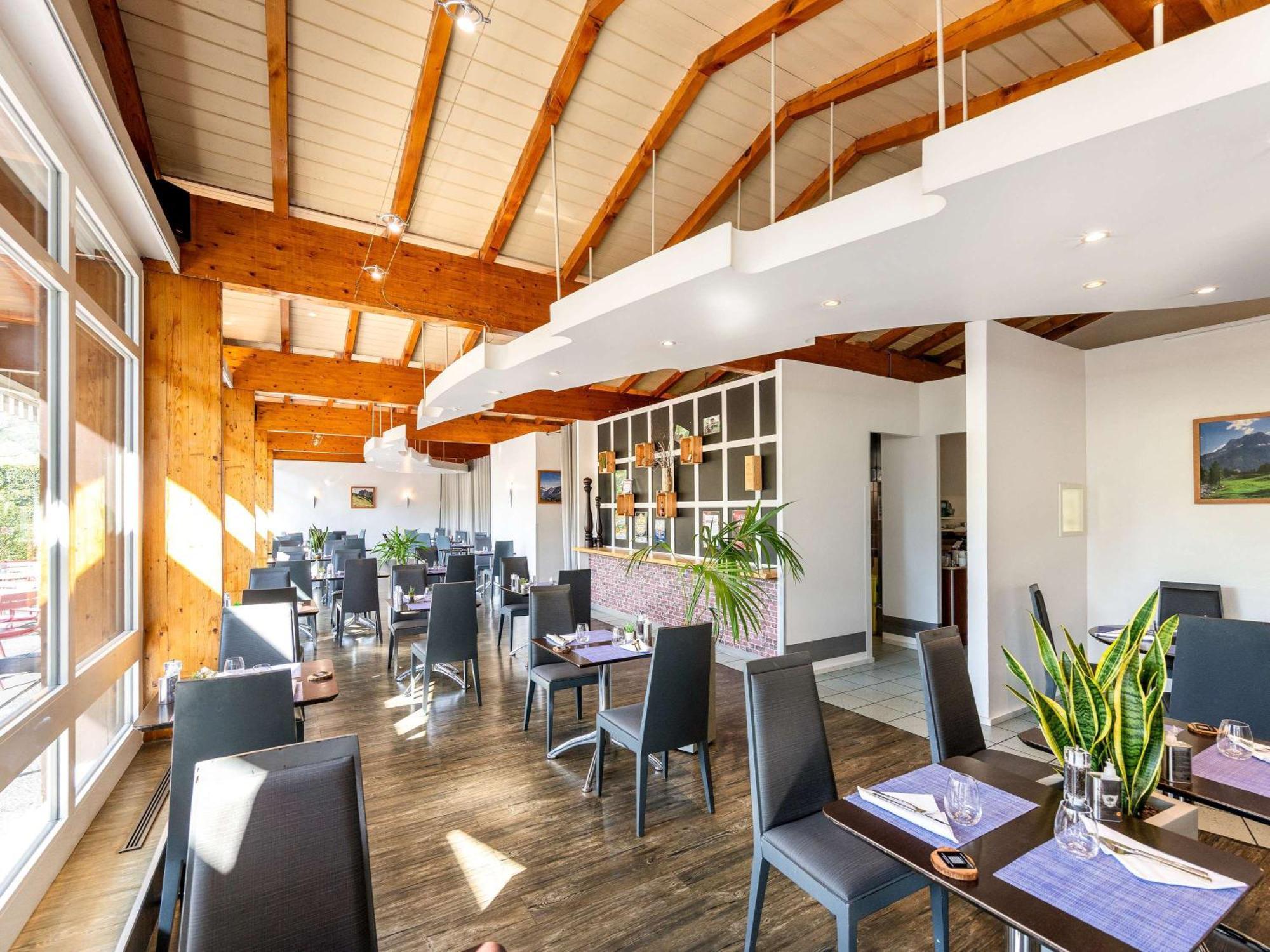 Novotel Grenoble Nord Hotel 4*